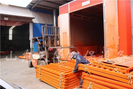 點(diǎn)擊查看詳細(xì)信息<br>標(biāo)題：備貨現(xiàn)場(chǎng) 閱讀次數(shù)：1626